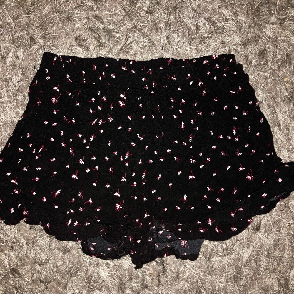 Black Floral Print Ruffle Shorts